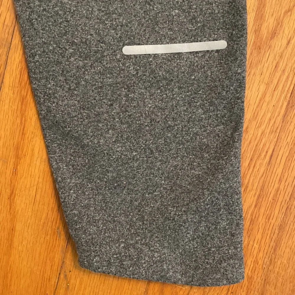 Nike Element DriFit 1/4 Zip - Picture 9 of 16